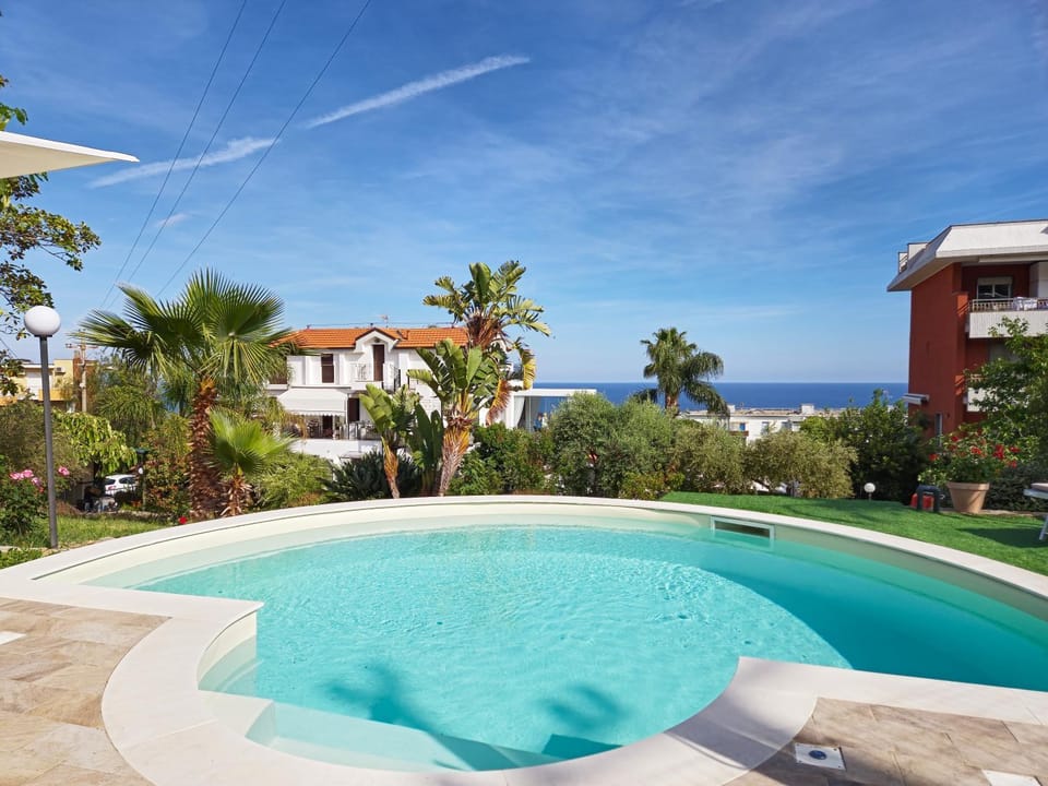 Pool view, Swimming pool