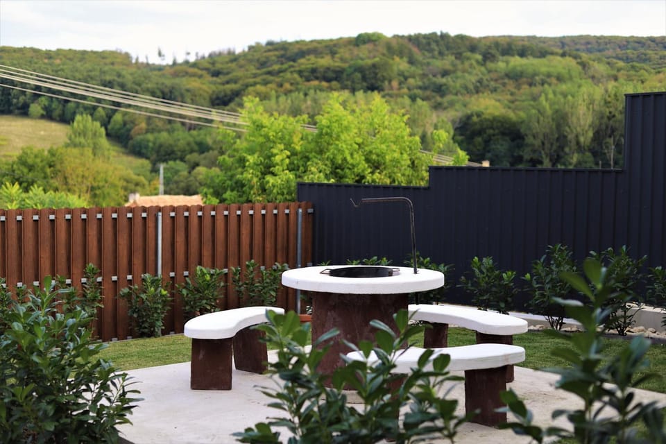 Garden view, Mountain view