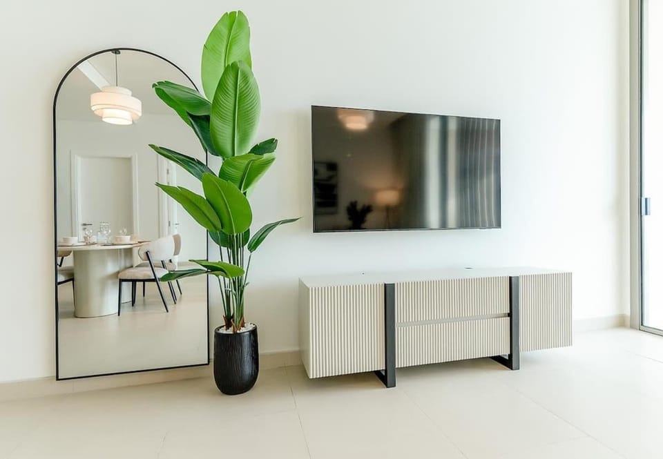Spacious 1BR Apartment in Al Zohra Seaside Hills Near the Coast Apartment in Ajman
