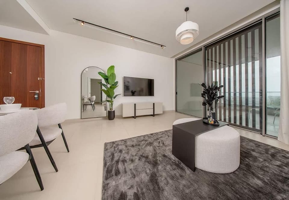 Spacious 1BR Apartment in Al Zohra Seaside Hills Near the Coast Apartment in Ajman