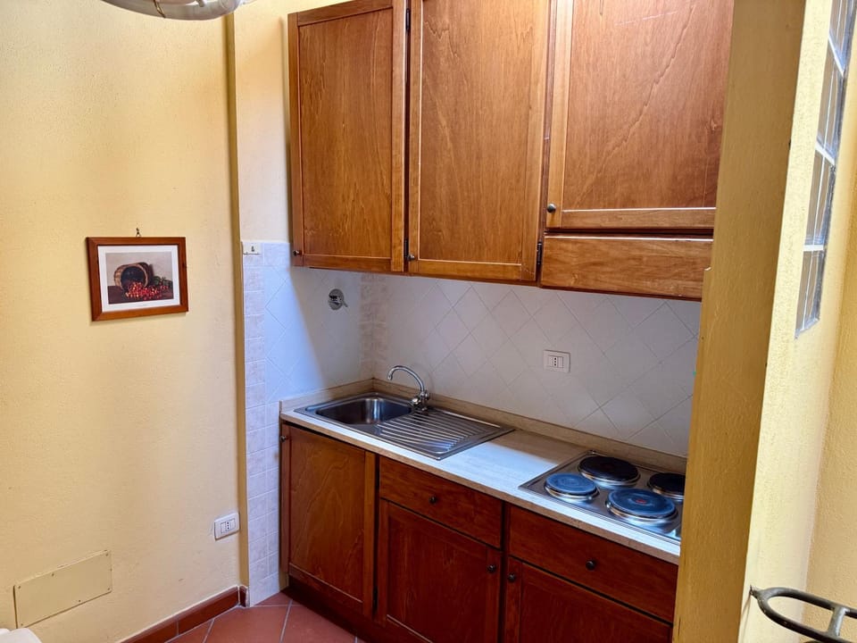 Kitchen or kitchenette, wardrobe