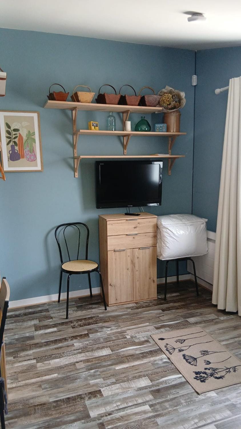 Studio aménagé pour 2 personnes, indépendant Apartment in Brittany