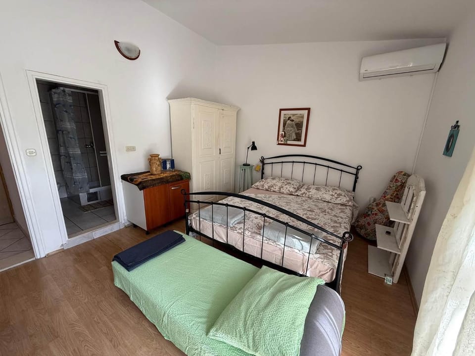 Vintage Gradac Apartment in Dubrovnik-Neretva County