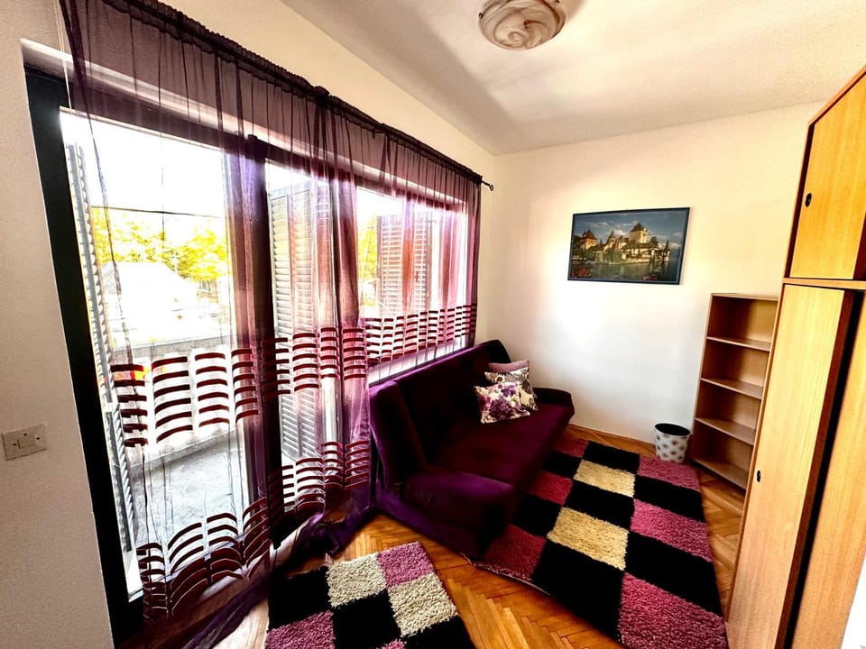 Retro Charm Apartment Cetinje Apartment in Montenegro