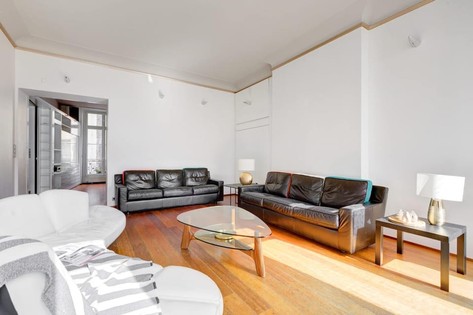 Living room, Photo of the whole room, Seating area