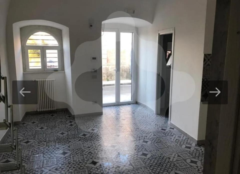 Saint Claire Home Airport Apartment in Bari