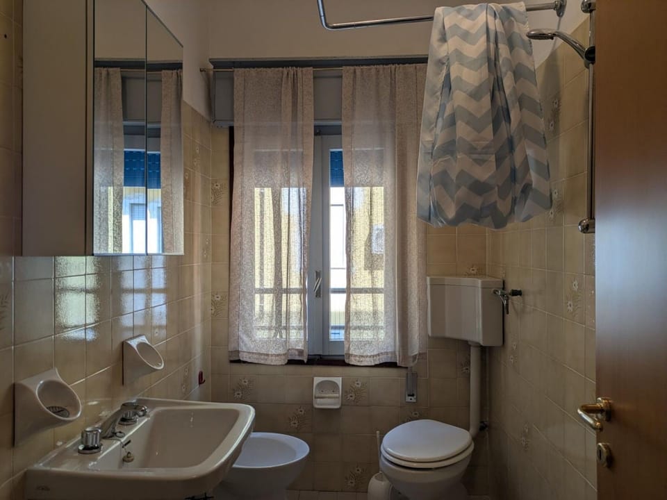 Toilet, Bathroom