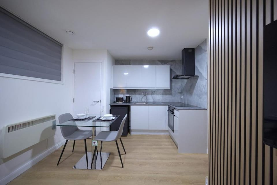 Newly Refurbished Bradford City Centre Flat Apartment in Bradford