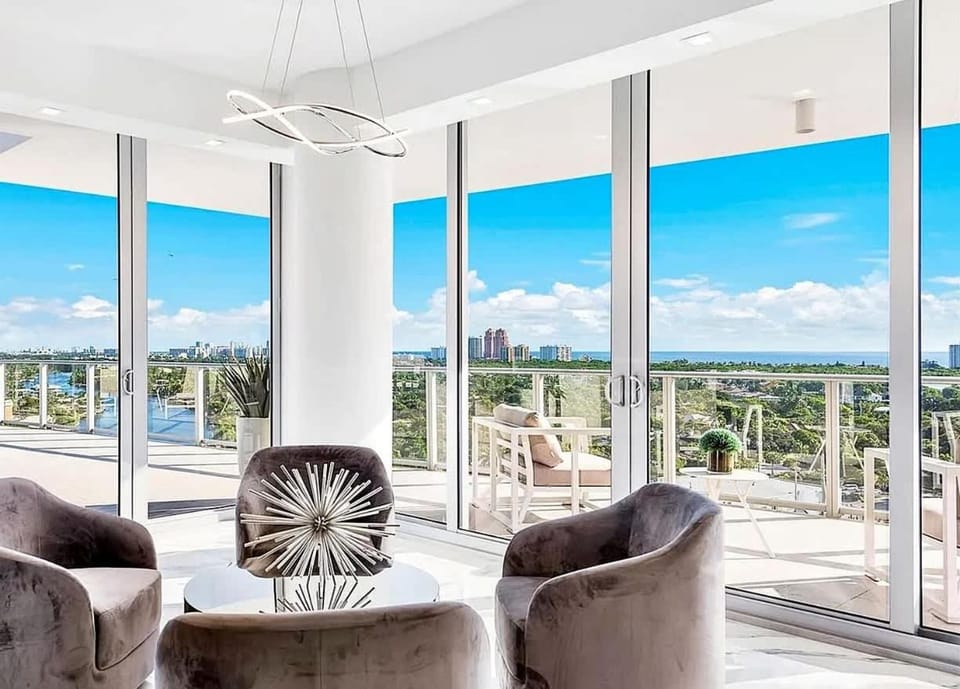 Elegant Four-Bedroom Penthouse with Ocean Views Apartment in Fort Lauderdale