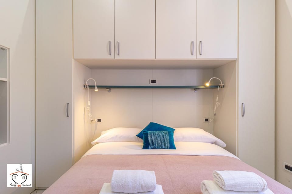 Bed, Bedroom, wardrobe