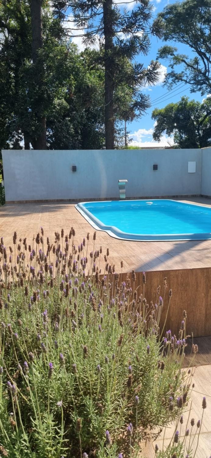 Pousada Chácara dos Pinheiros - Suíte a 500m BR373 Hotel in State of Paraná