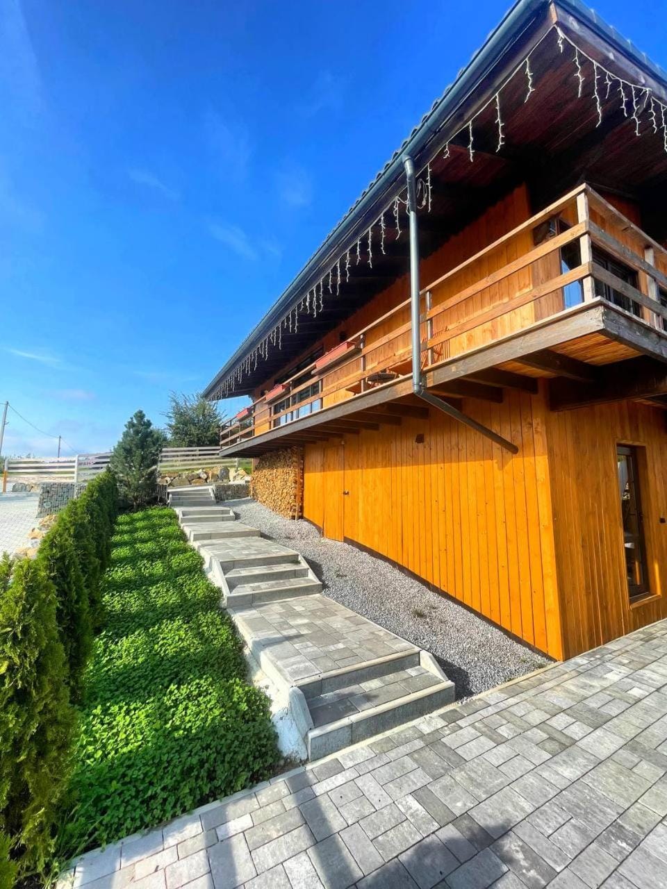 Property building, Balcony/Terrace
