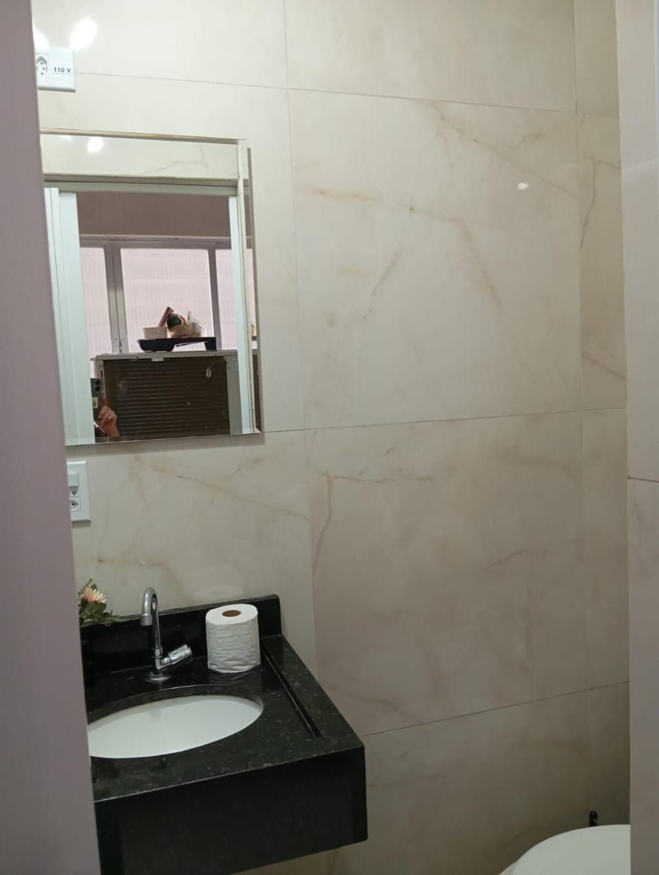 Lindo apartamento na Praia da Enseada a 200 Metros da praia Apartment in State of São Paulo