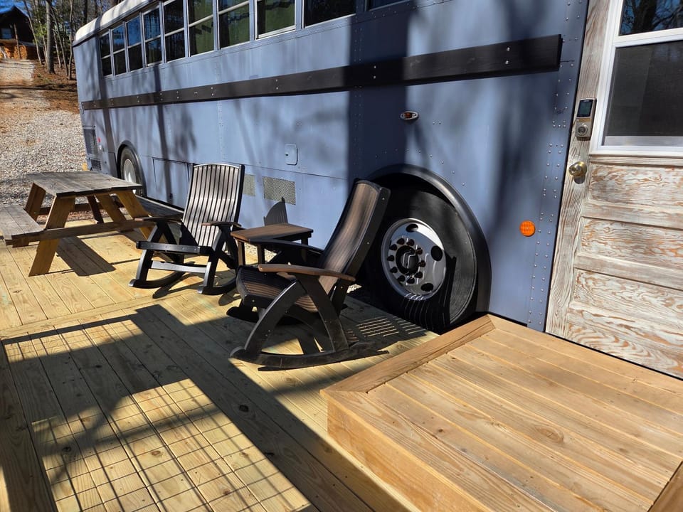 Lazy T Cabins - The Skoolie Cabin in Stecoah