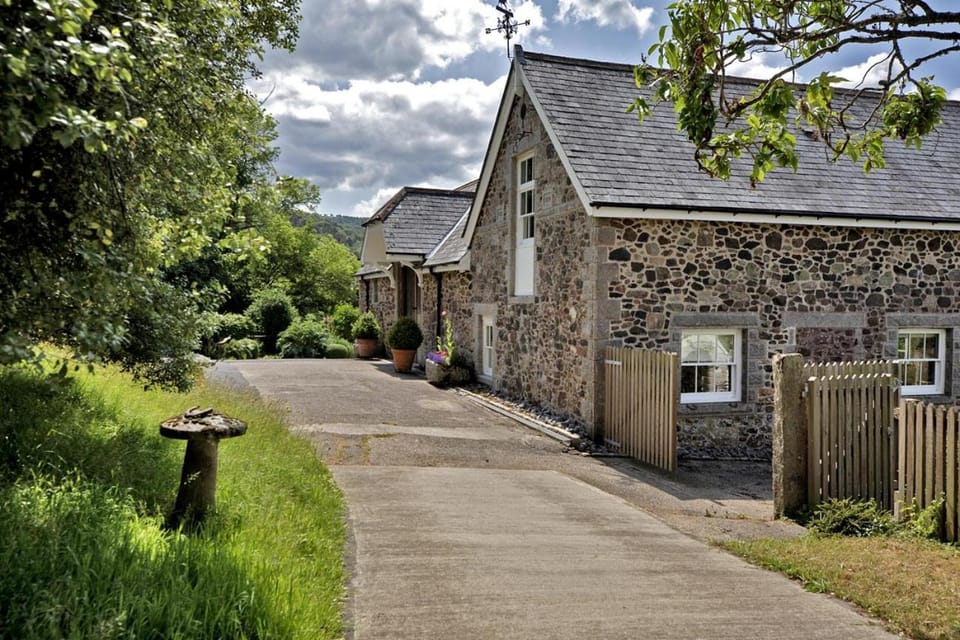 Stone Barn House in Bovey Tracey