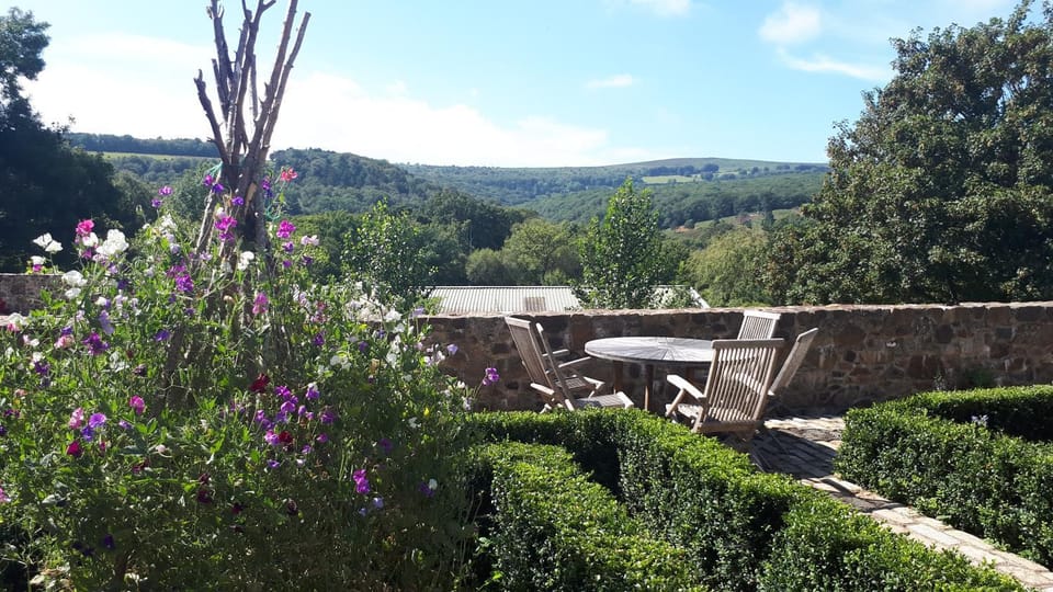 Stone Barn House in Bovey Tracey