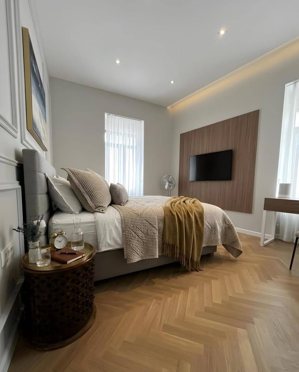 Bed, Bedroom, towels