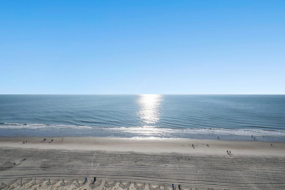Deja View! 14th floor King Ste w 2 Balconies-Wow! Resort in Myrtle Beach