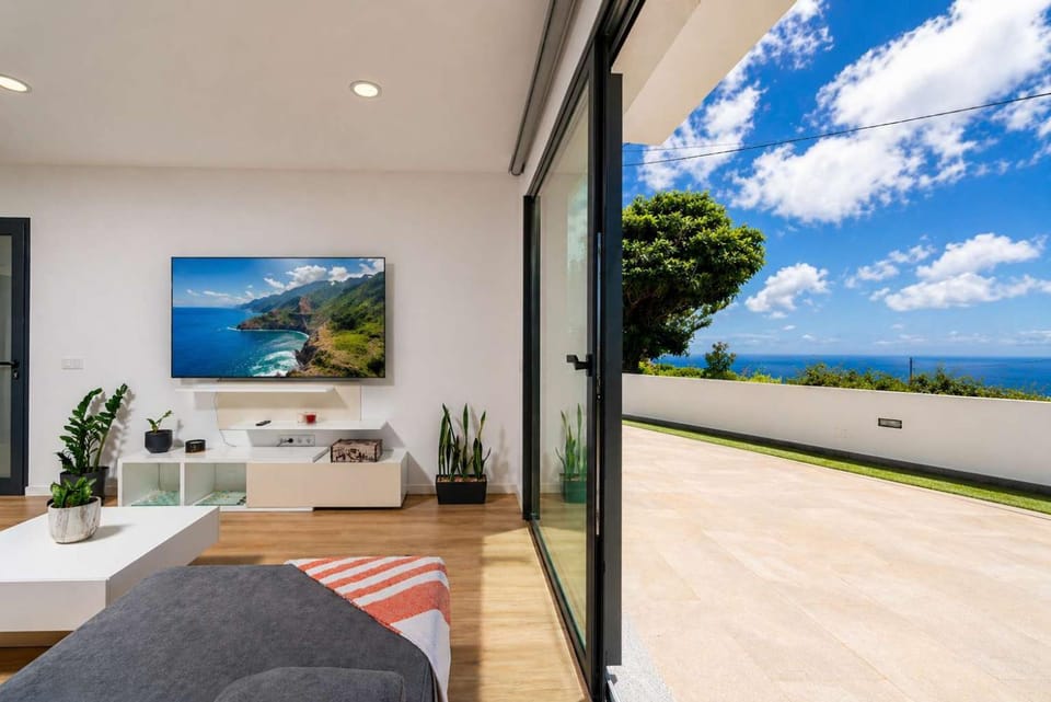 Coto House 23 Ocean View Villa in Madeira District