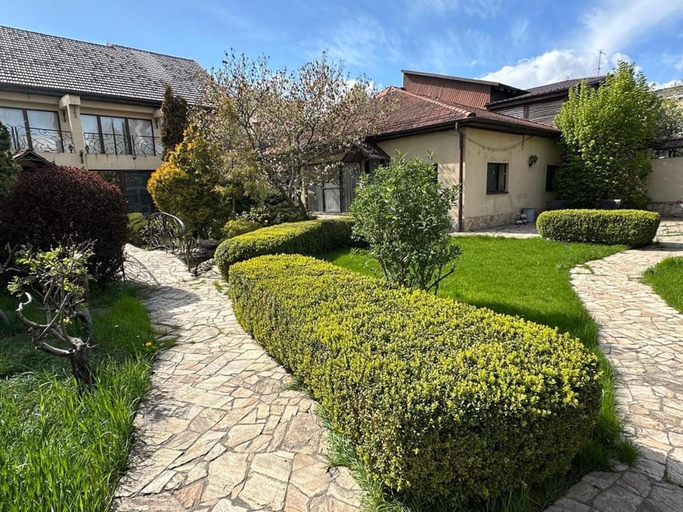 Inner courtyard view