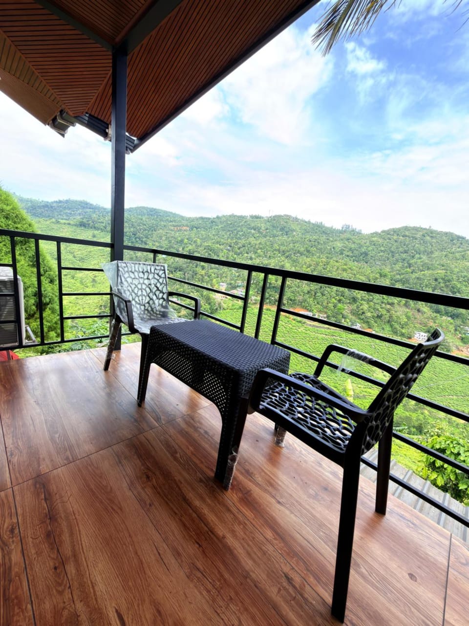 MistVale Grand Resort in Kerala