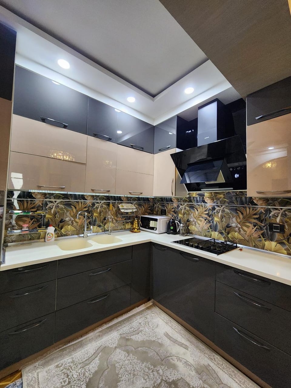 Kitchen or kitchenette, kitchen, kitchen