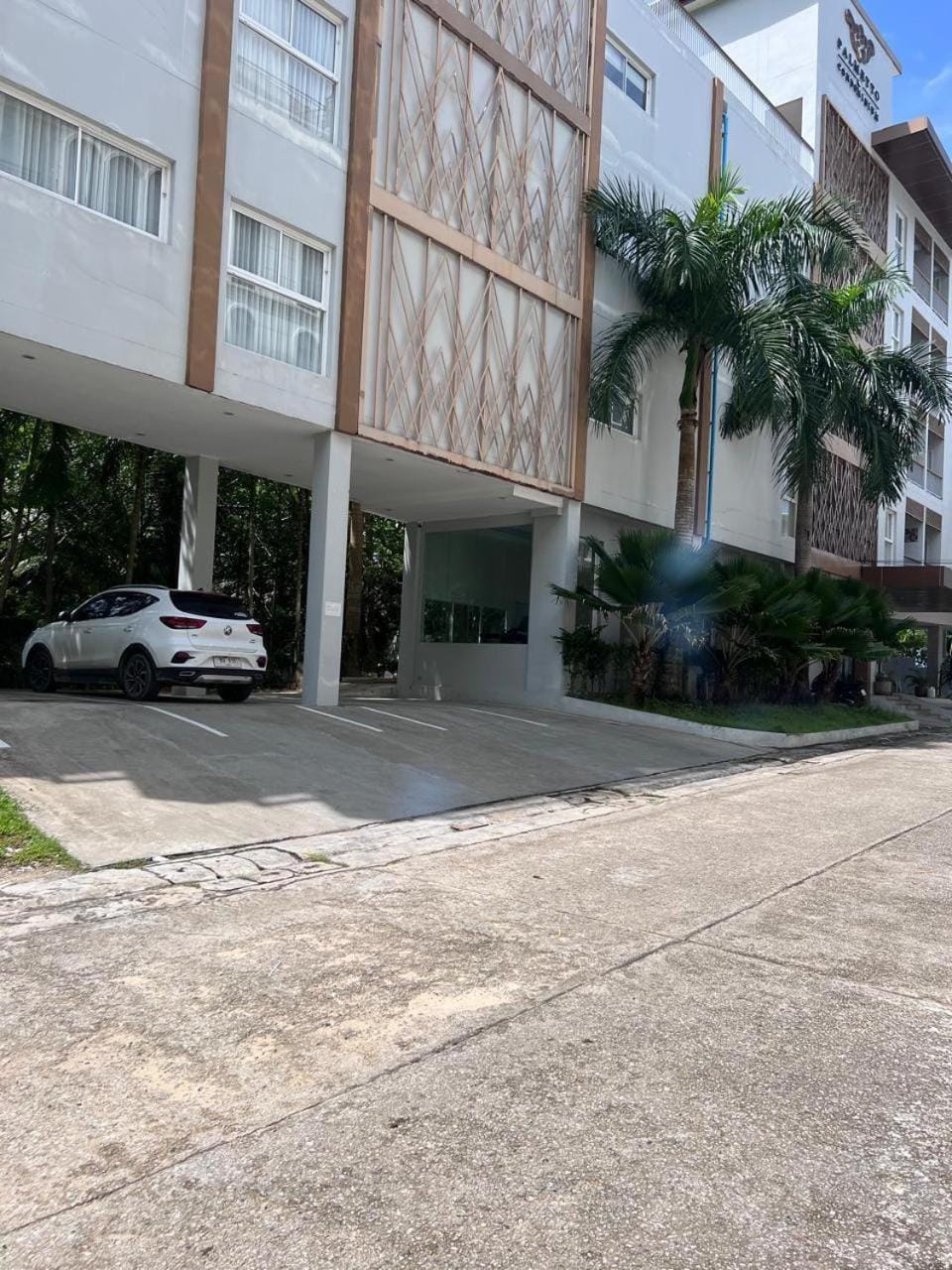 Blue Sky Condo by Palmetto Karon Apartment in Phuket