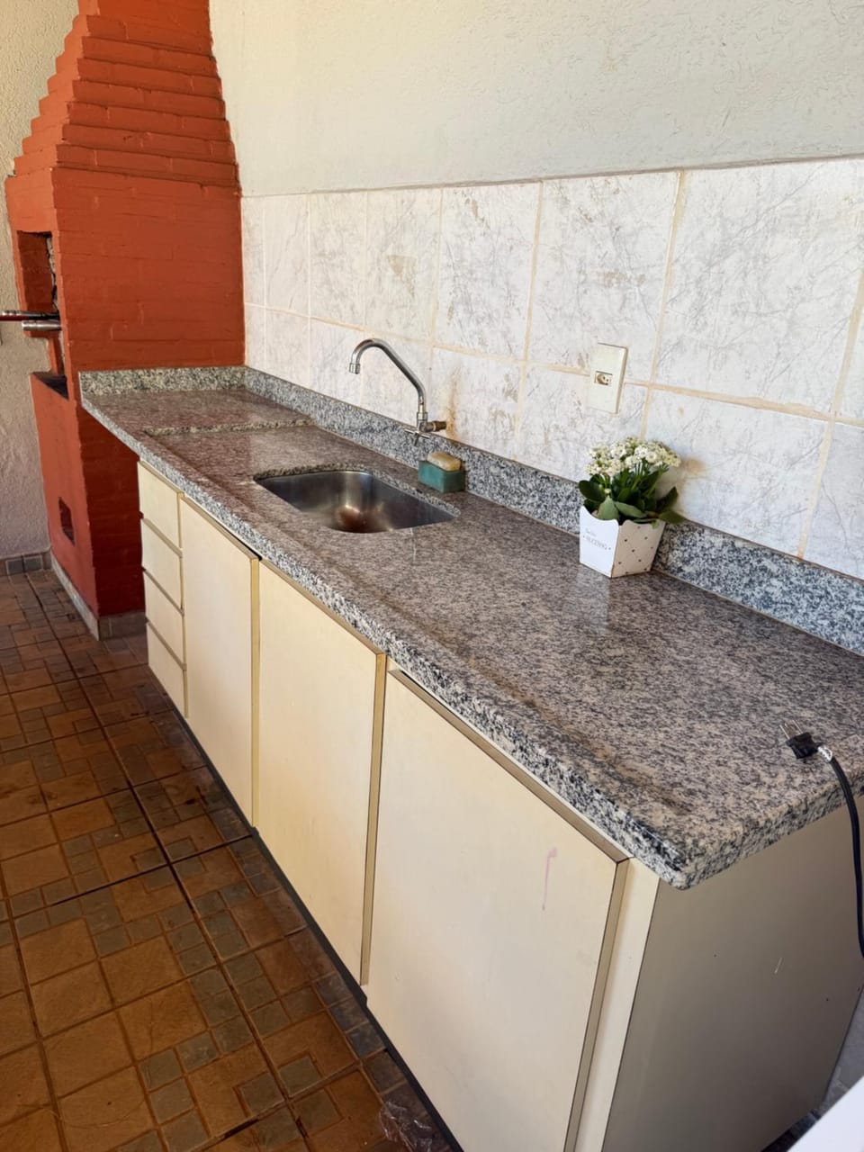 Edícula ao lado de Novo Shopping para Agrishow House in Ribeirão Preto