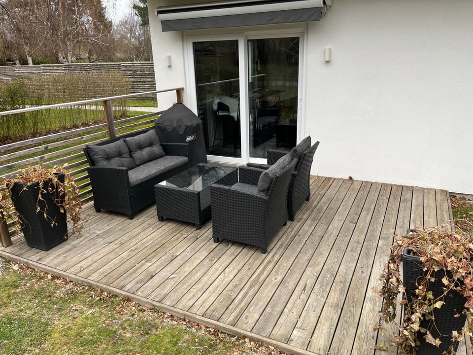 Seating area