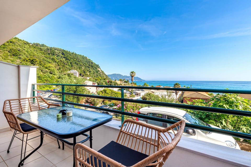 View (from property/room), Balcony/Terrace, Sea view