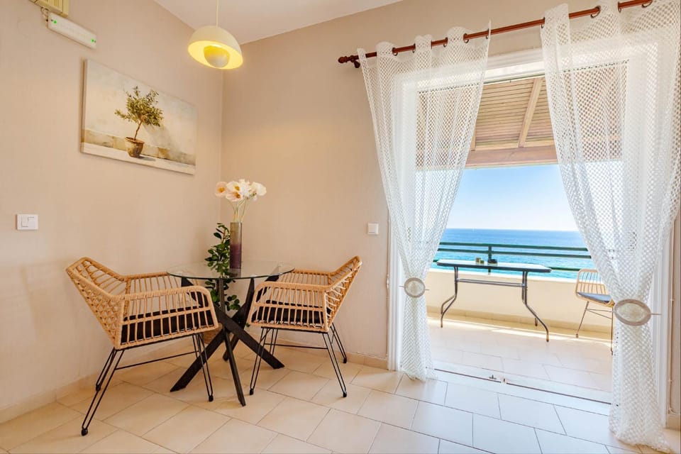 Dining area, Sea view