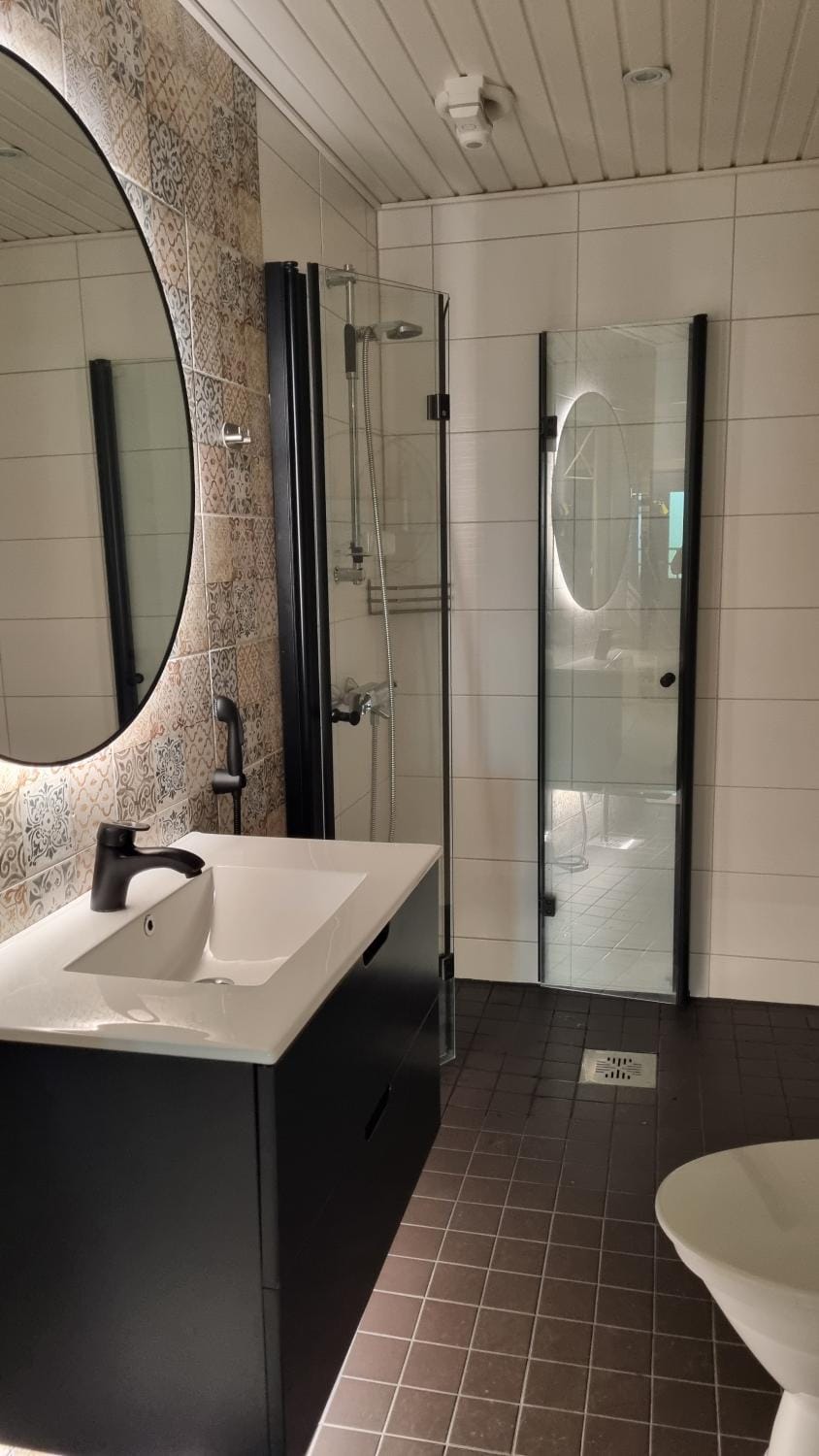 Toilet, Bathroom