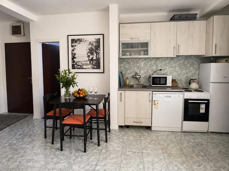 Simple Comfort Apartment Apartment in Budva Municipality