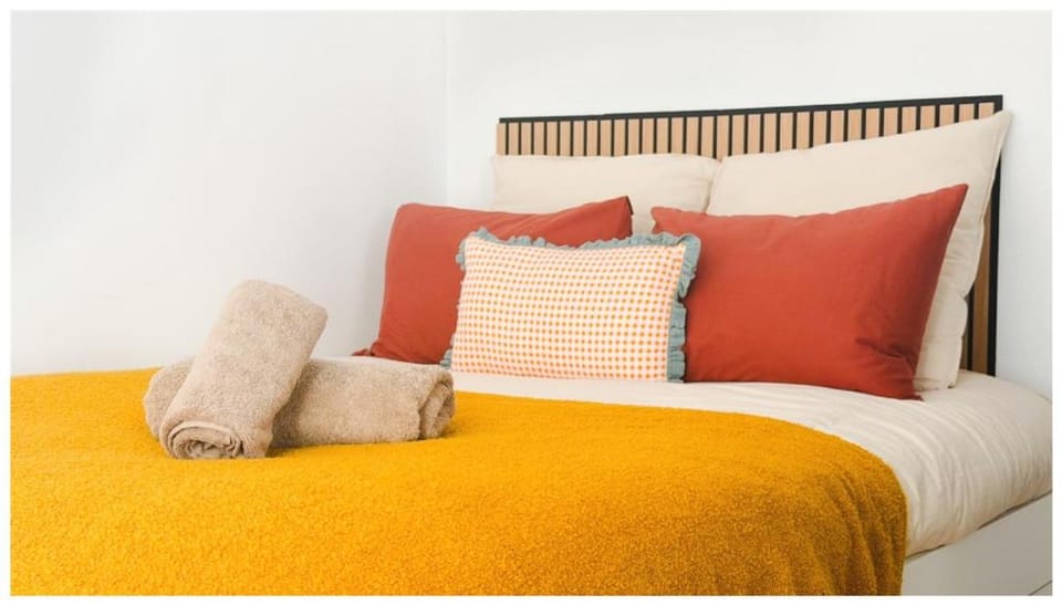 Bed, Photo of the whole room, Bedroom