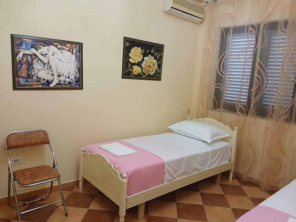 Roland Palaj House Bed and Breakfast in Montenegro