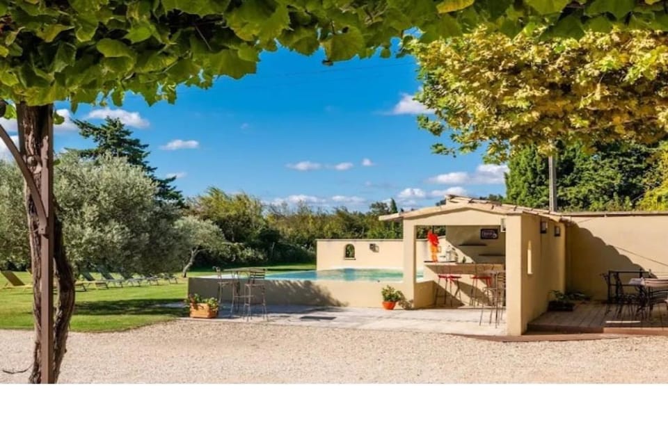 Natural landscape, Garden, Garden view, Pool view, Swimming pool, Swimming pool