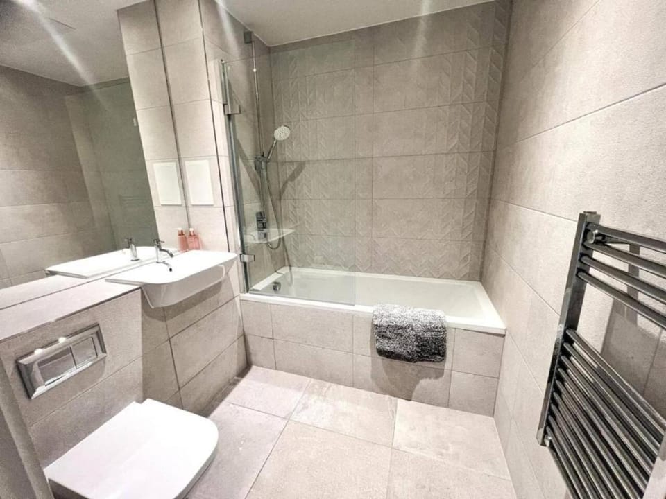 Bathroom, Bath
