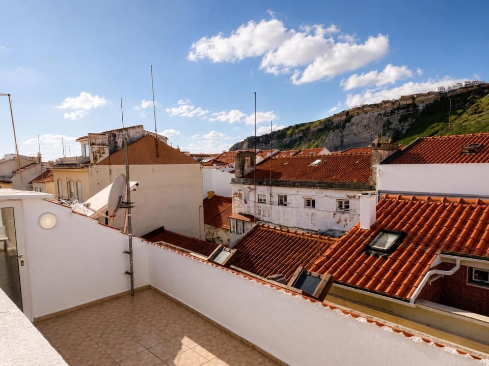 Property building, Off site, Natural landscape, Balcony/Terrace, Mountain view