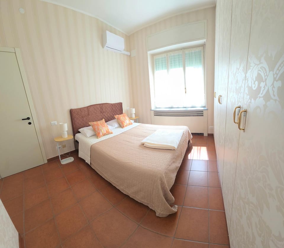 Bed, wardrobe