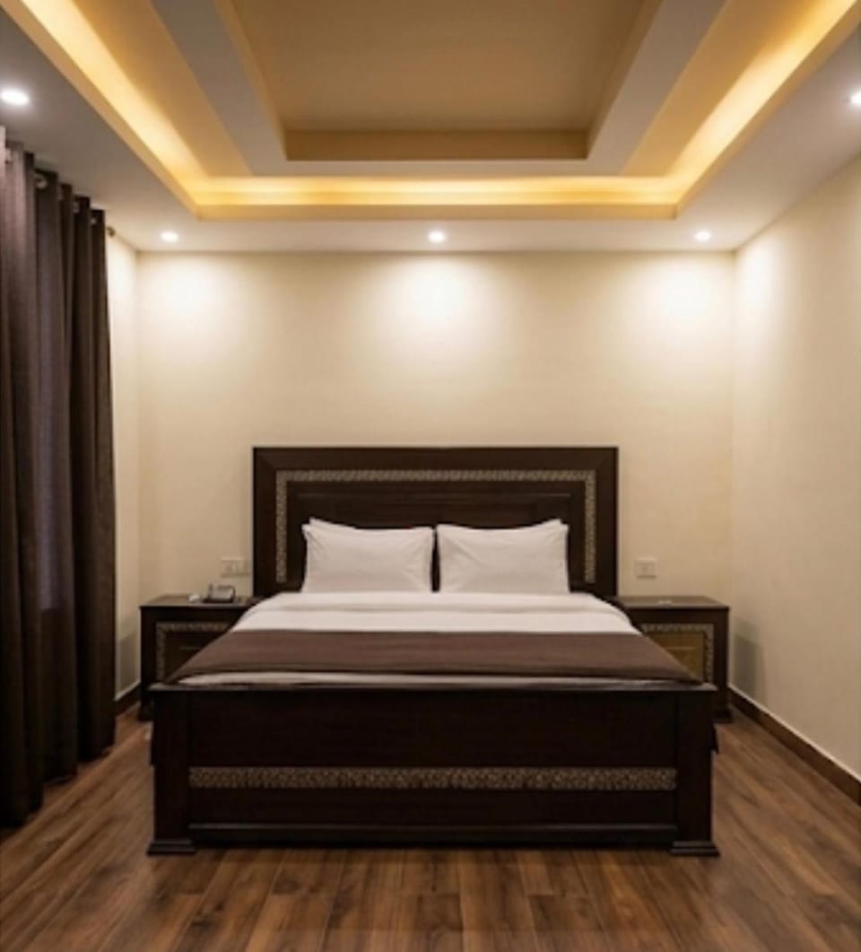 Hotel Twenty One Gulberg Hotel in Lahore
