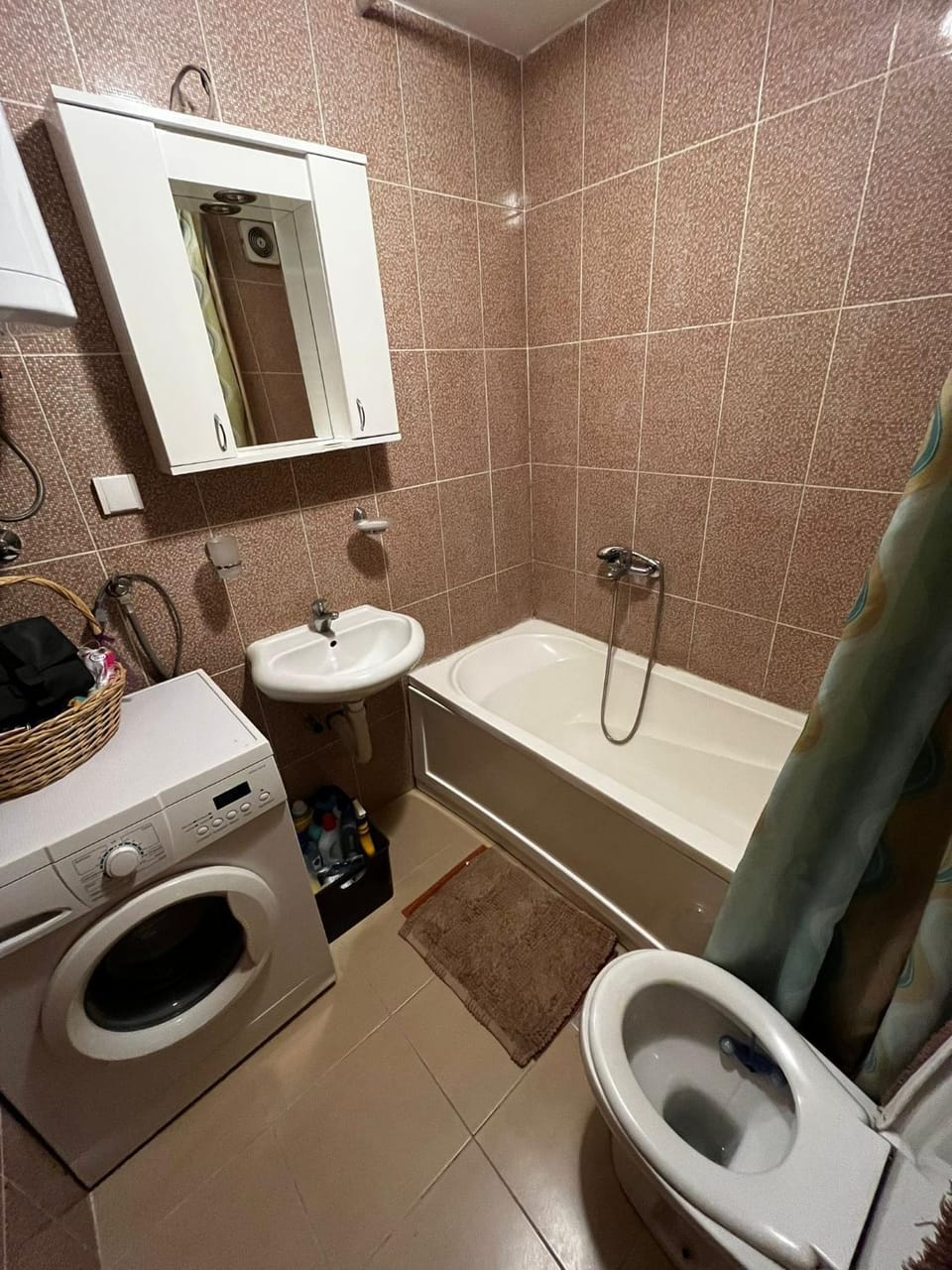 Bathroom, Bath