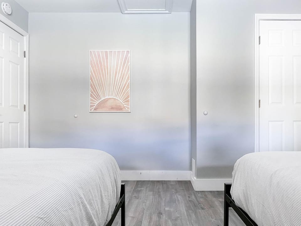 Tranquil 4-bedroom house with heated pool and spa in Fort Lauderdale House in Fort Lauderdale