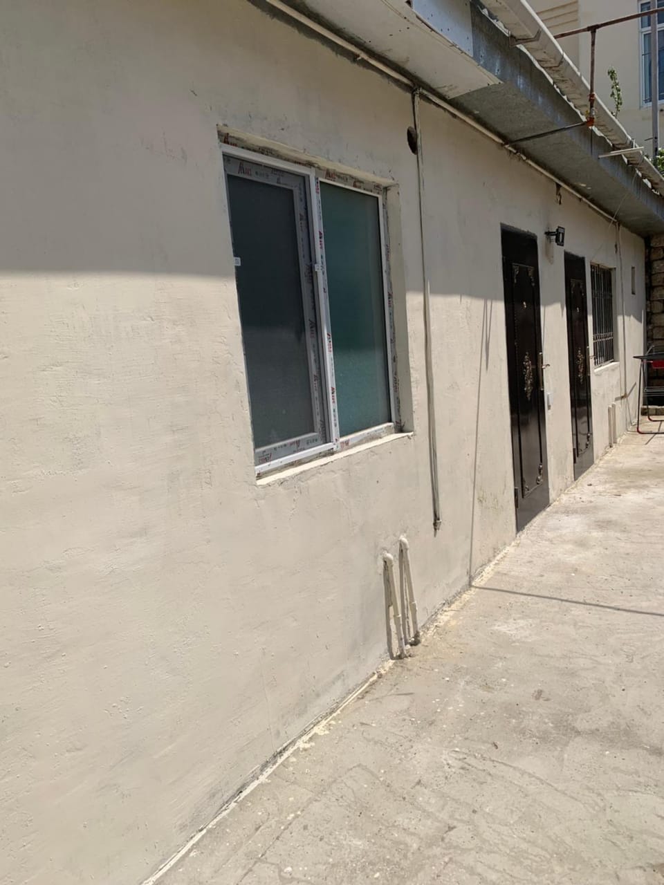 Property building, Day