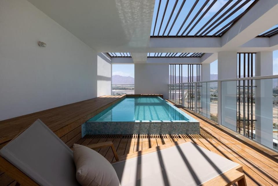 Balcony/Terrace, Swimming pool