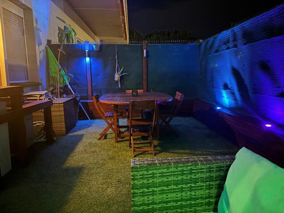 Balcony/Terrace, Balcony/Terrace