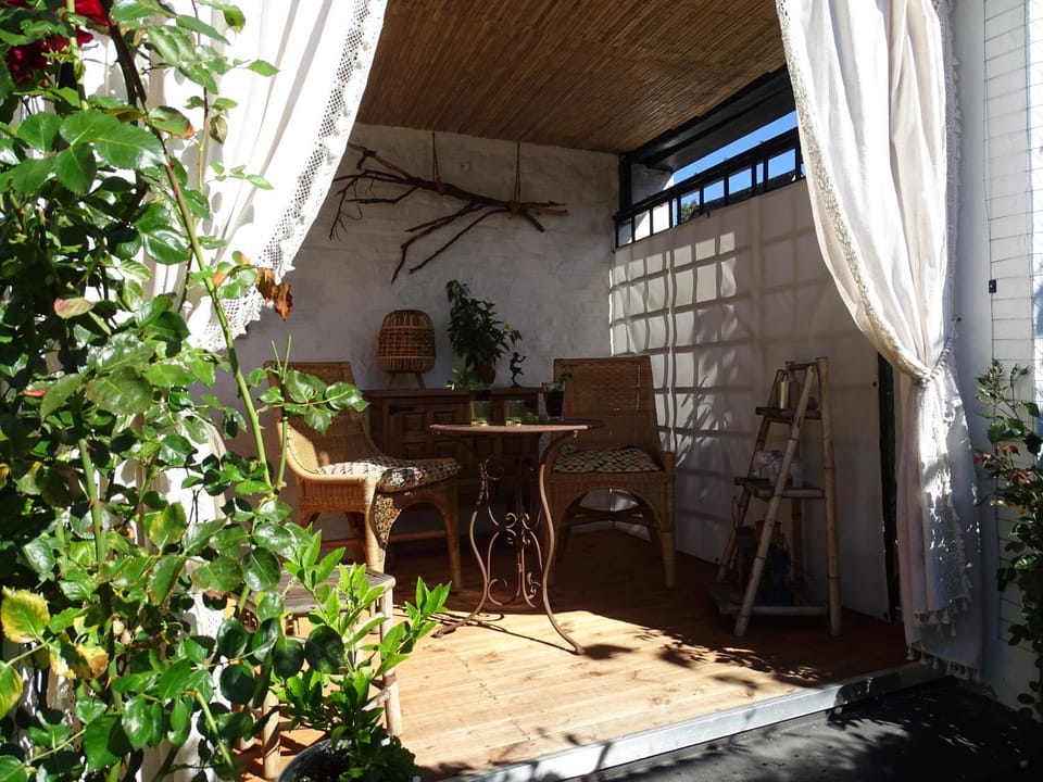 Garden, Balcony/Terrace