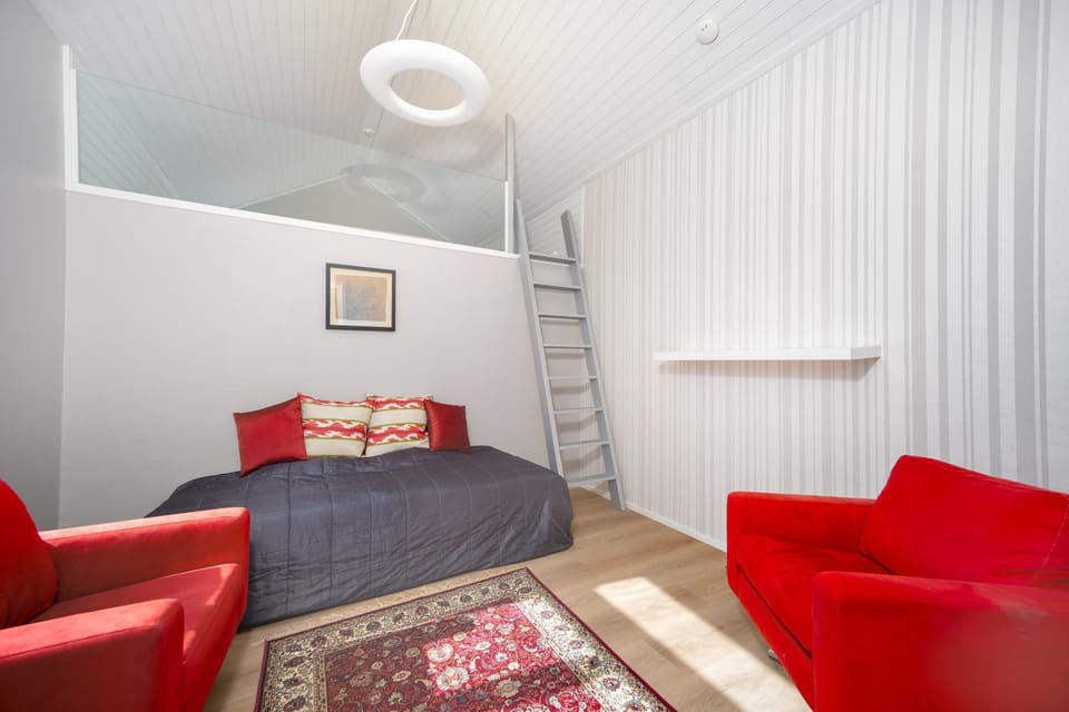 Living room, Photo of the whole room