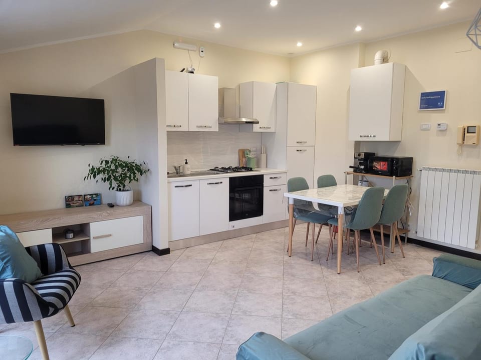 Kitchen or kitchenette, Living room