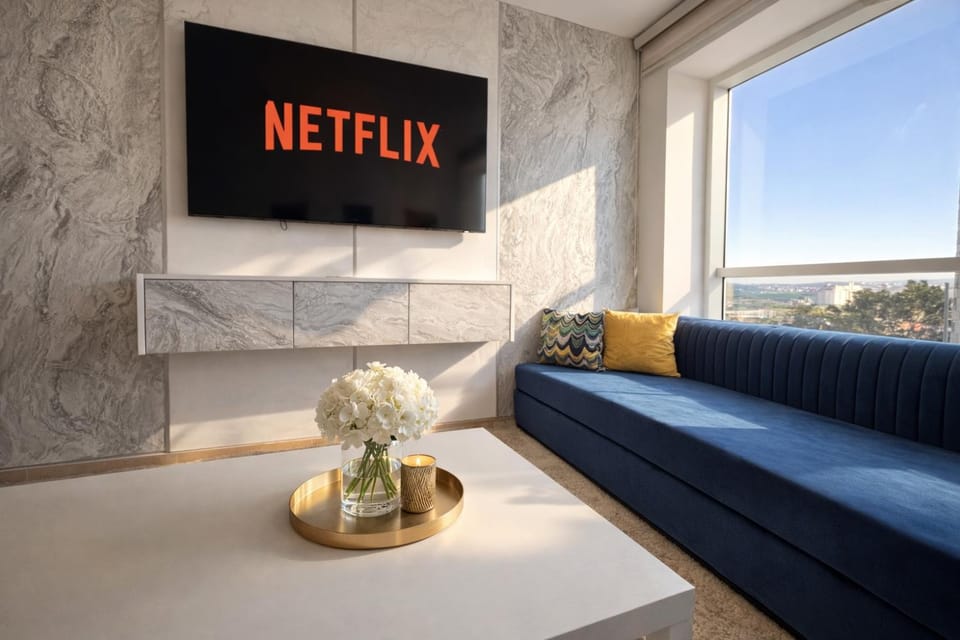 TV and multimedia, Living room, Seating area