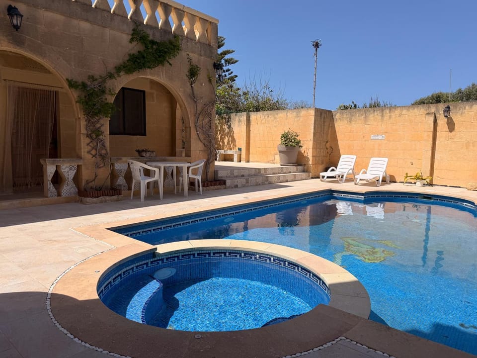 Stella & Stone Guesthouse Bed and Breakfast in Malta
